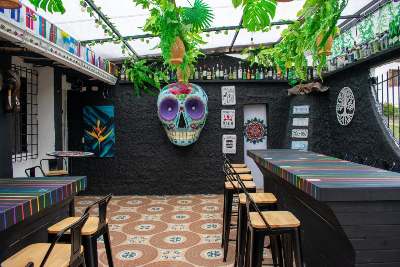 Club Aviva Guatavita - Hostel - Restaurante, Disco & Bar Exteriör bild