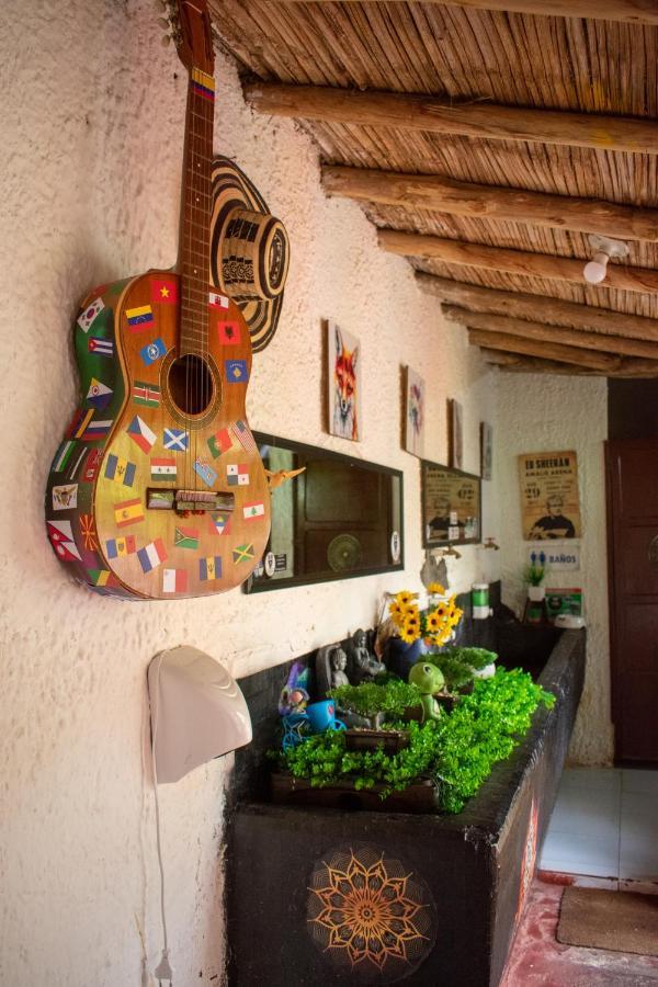 Club Aviva Guatavita - Hostel - Restaurante, Disco & Bar Exteriör bild